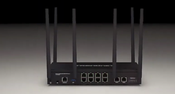 Trendnet ac3000 tri band vpn router front
